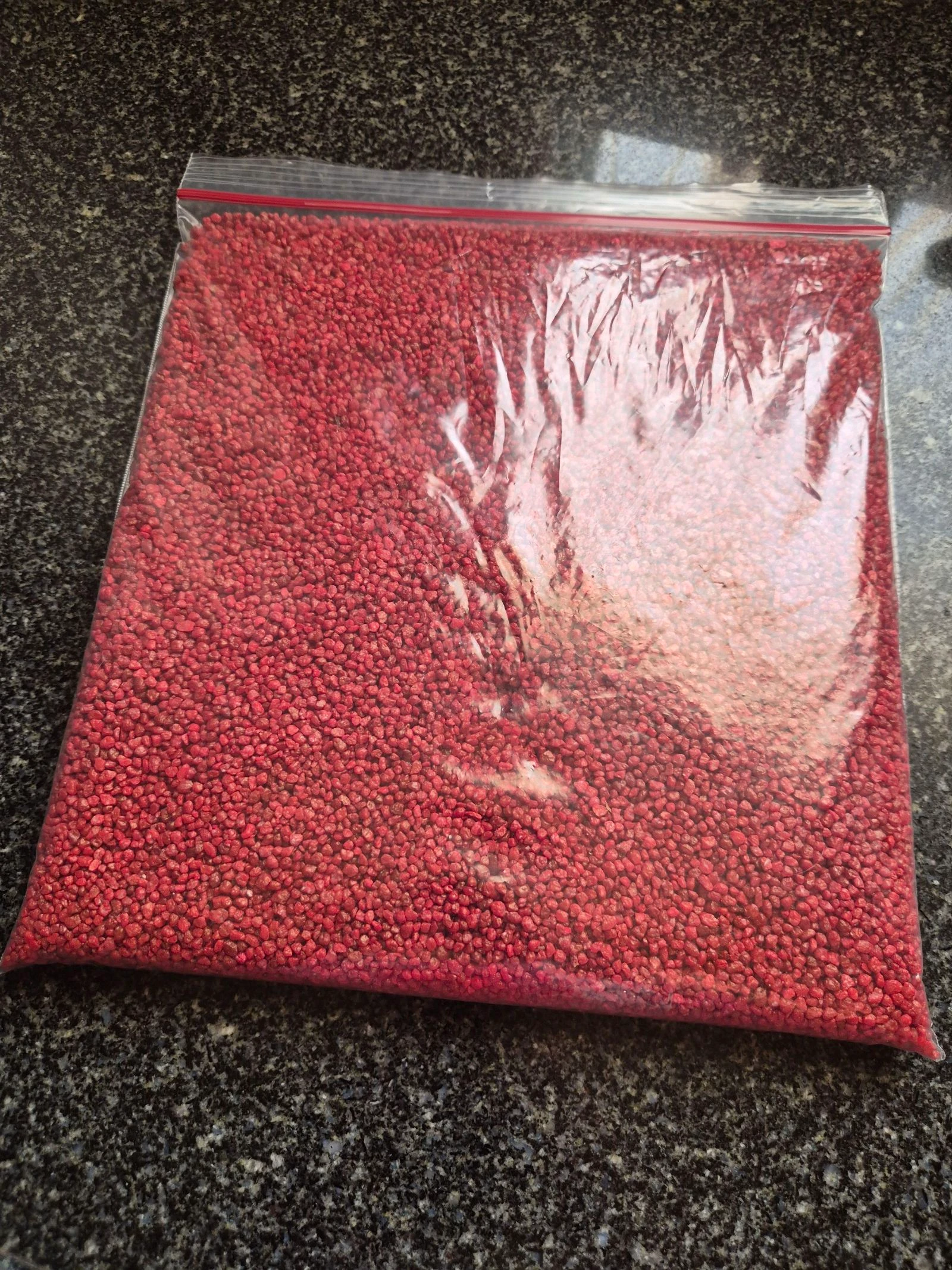 2kg de gravier rouge